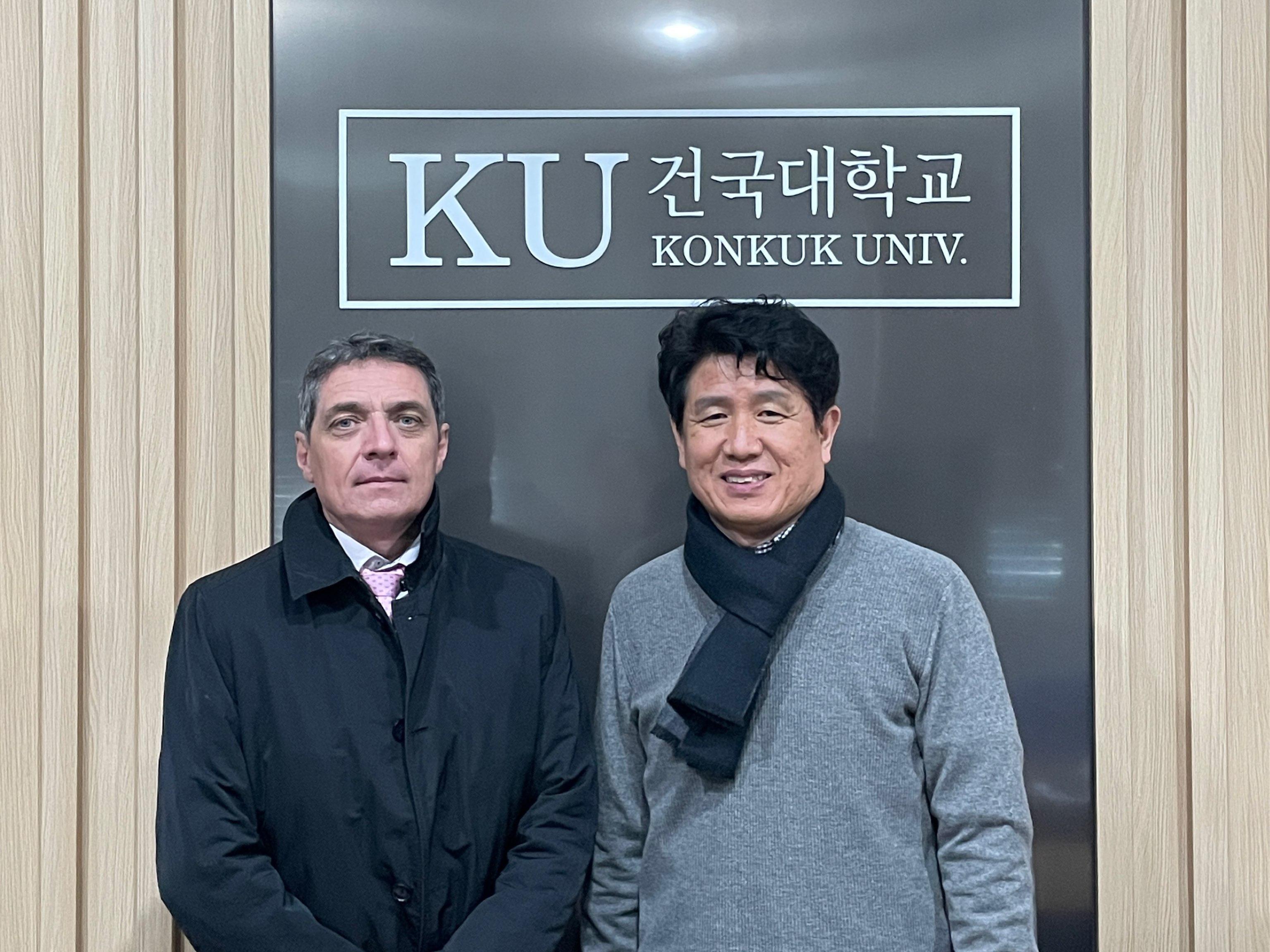 Visit from Catholic University of Lyon, March 11th 2025 대표이미지